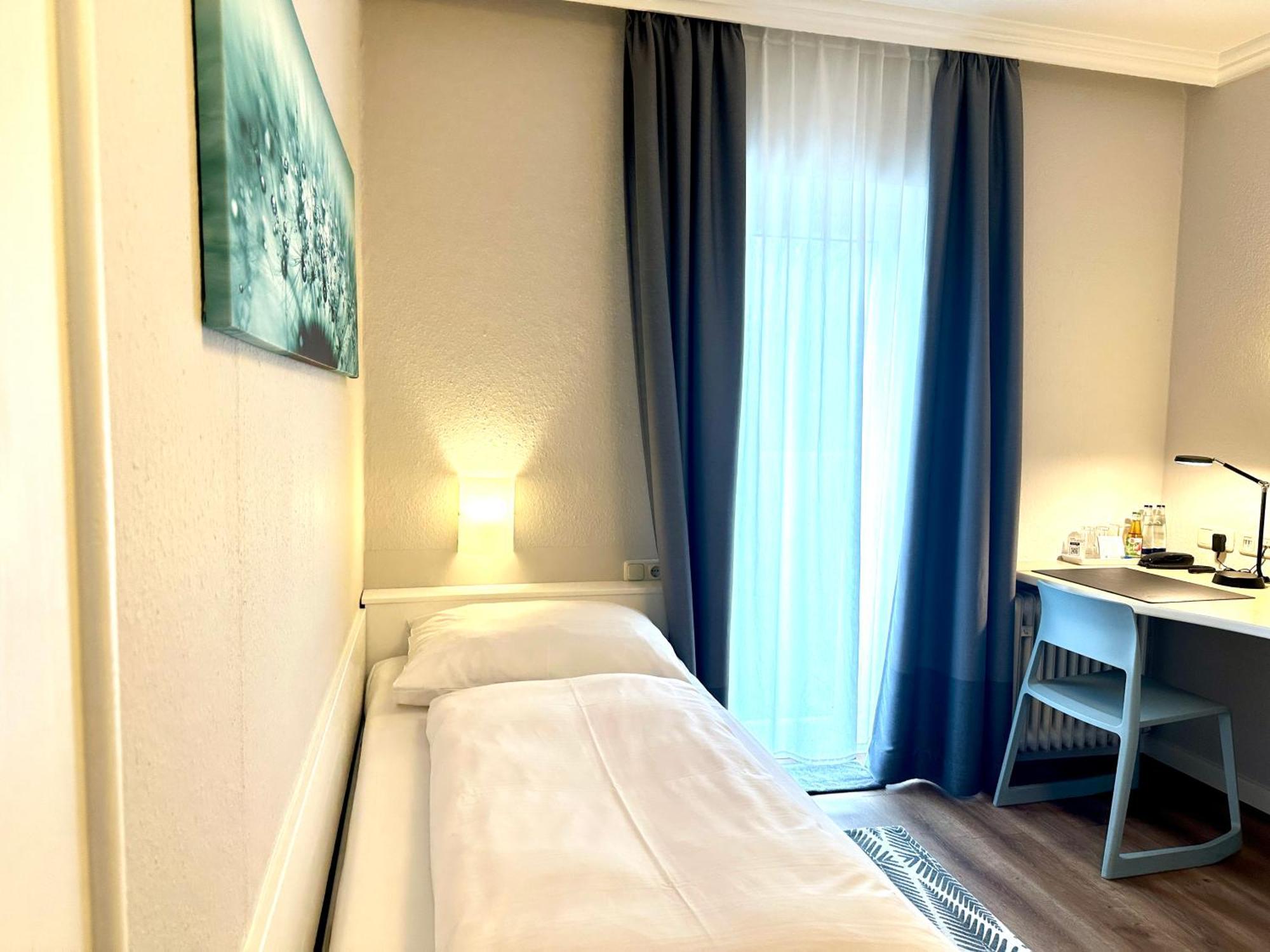Hotel Villa Solln Munich Exterior photo